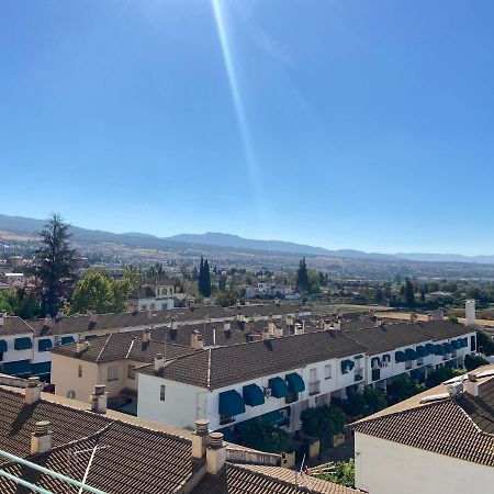 Piso Turistico Huetor Vega Apartment Bagian luar foto